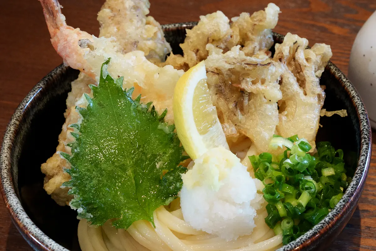 情熱うどん わらく